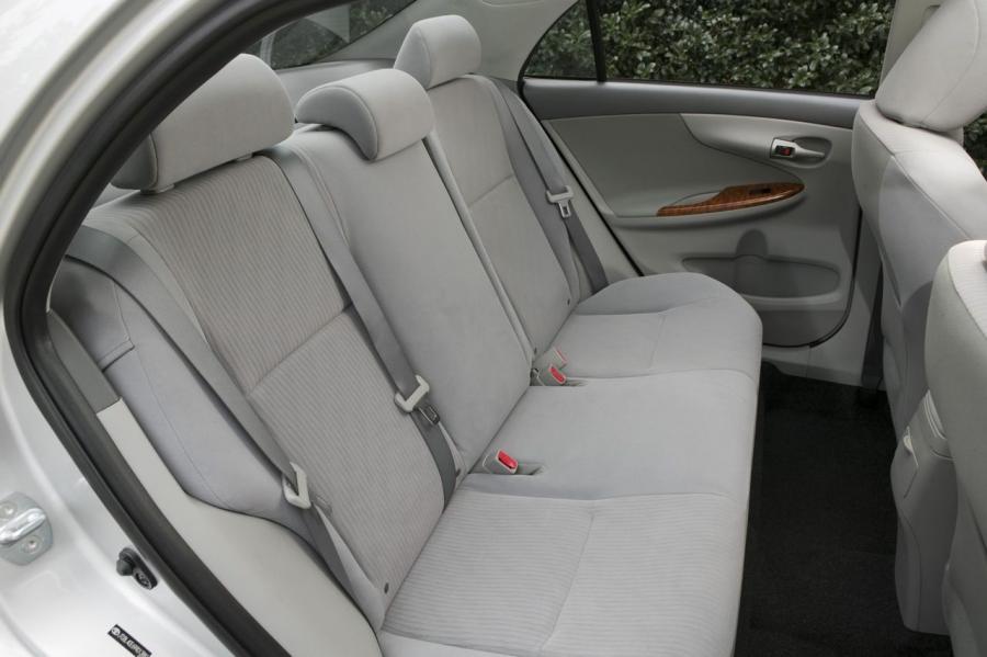  Toyota Corolla 2009 года  (фото 38 из 55)
